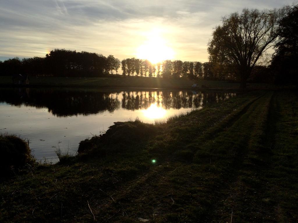 B&B La Ferme Du Doux ลิบรามองต์ ภายนอก รูปภาพ