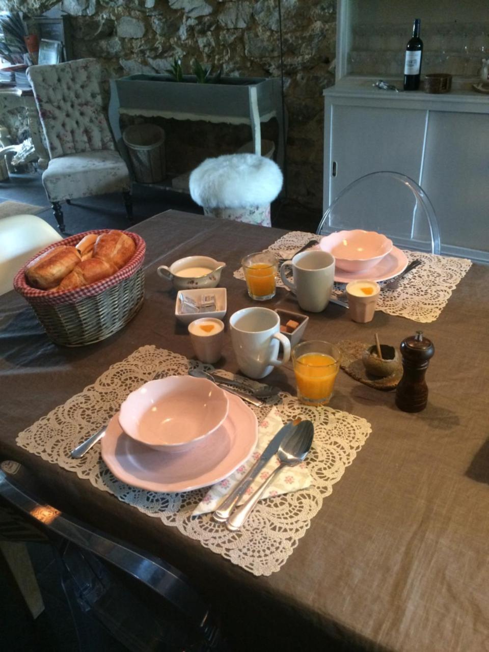 B&B La Ferme Du Doux ลิบรามองต์ ภายนอก รูปภาพ